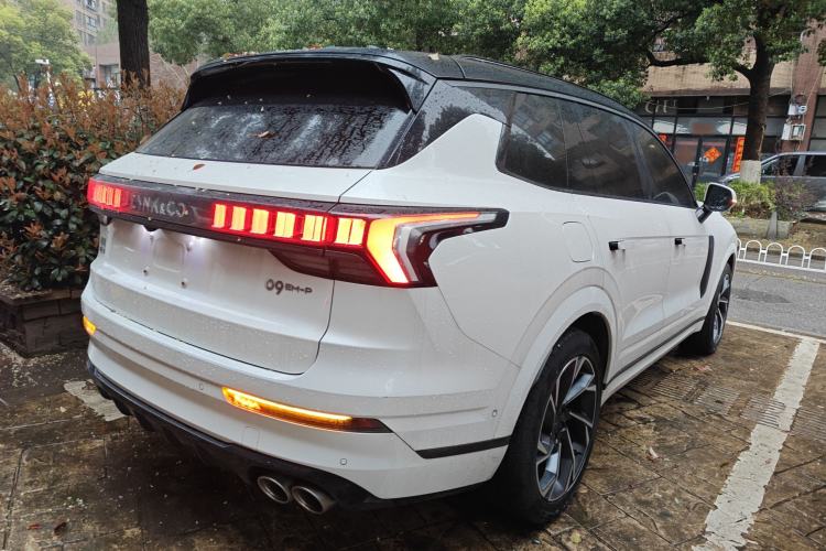 Used Lynk & Co 09 EM-P 2021 2.0T PHEV Halo Seven-Seater Rear Right 45 Deg