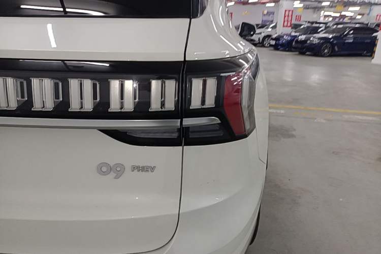 Used Lynk & Co 09 EM-P 2021 2.0T PHEV Ultra Six-Seater Right Rear Taillight
