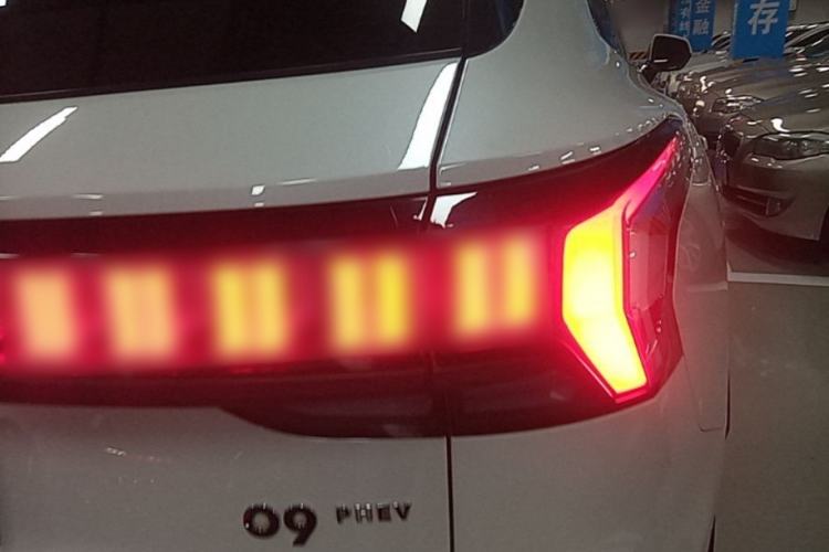 Used Lynk & Co 09 EM-P 2021 2.0T PHEV Halo Seven-Seater Right Rear Taillight