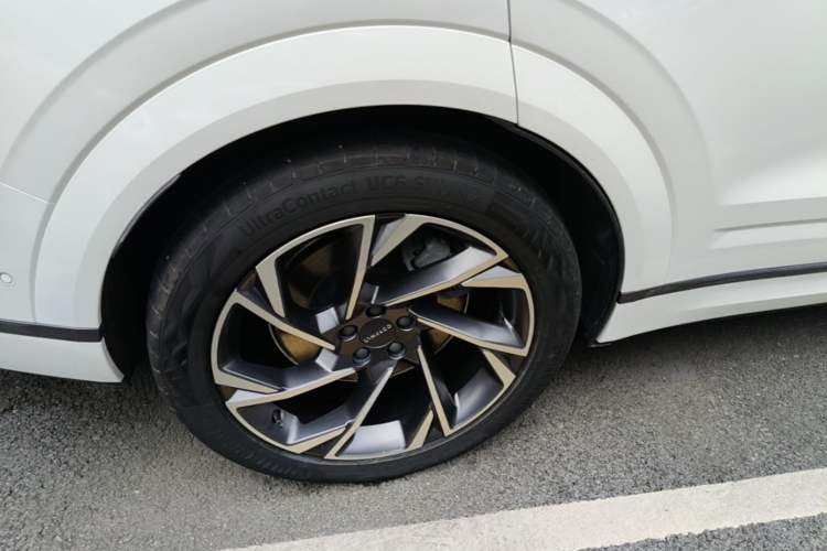 Used Lynk & Co 09 EM-P 2021 2.0T PHEV Halo Six-Seater Right Rear Wheel Hub