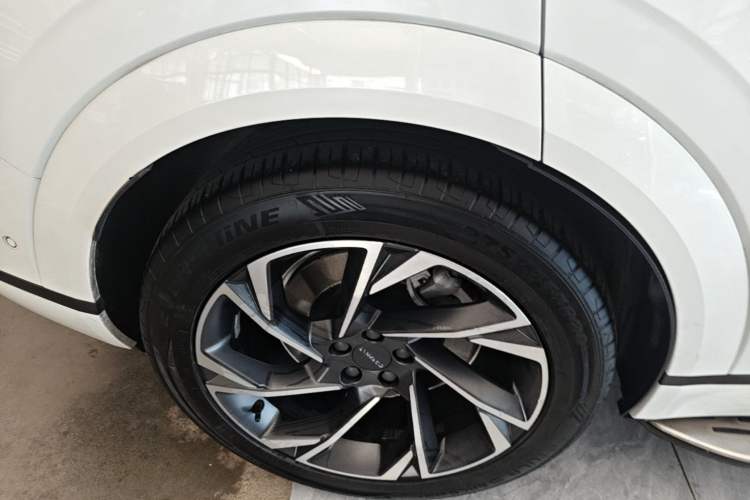 Used Lynk & Co 09 EM-P 2021 2.0T PHEV Ultra Six-Seater Right Rear Wheel Hub