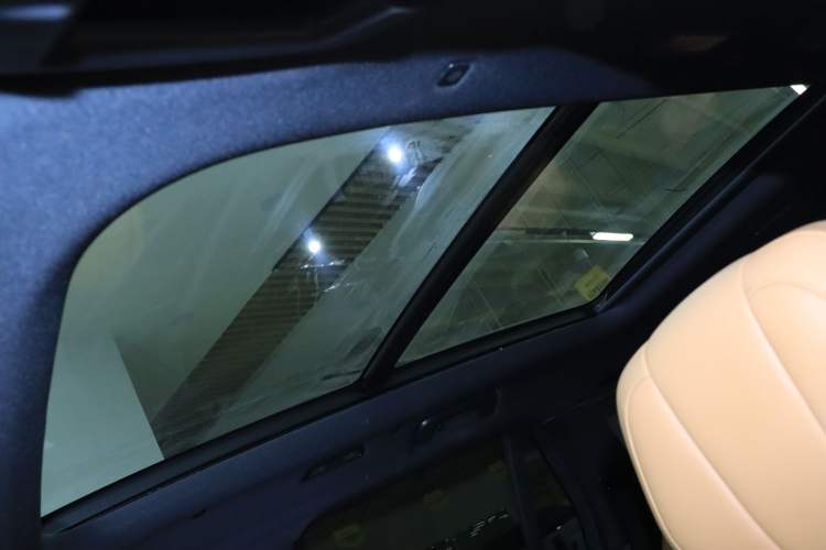 Used Lynk & Co 09 EM-P 2021 2.0T PHEV Halo Six-Seater Roof