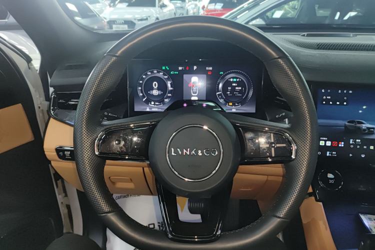 Used Lynk & Co 09 EM-P 2021 2.0T PHEV Halo Six-Seater Steering Wheel