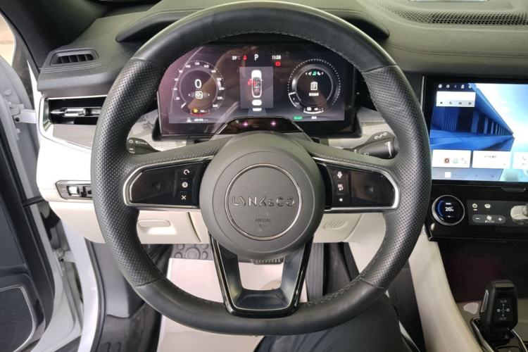 Used Lynk & Co 09 EM-P 2021 2.0T PHEV Ultra Six-Seater Steering Wheel