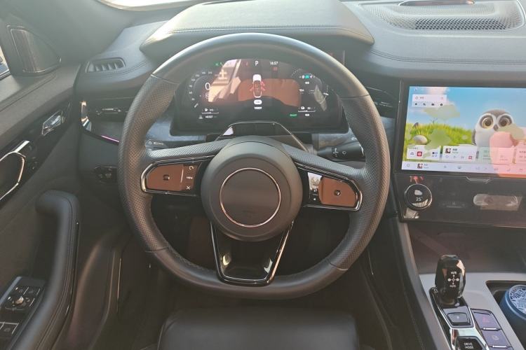 Used Lynk & Co 09 EM-P 2021 2.0T PHEV Halo Six-Seater Steering Wheel