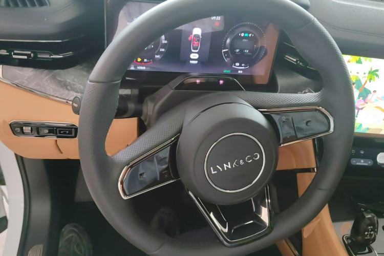 Used Lynk & Co 09 EM-P 2021 2.0T PHEV Halo Six-Seater Steering Wheel