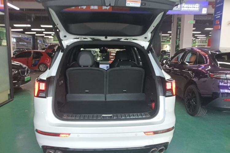 Used Lynk & Co 09 EM-P 2021 2.0T PHEV Halo Six-Seater Trunk