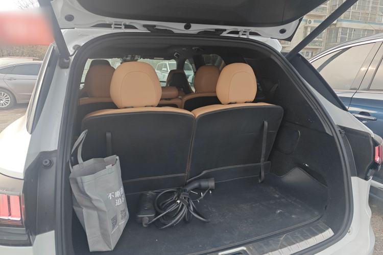 Used Lynk & Co 09 EM-P 2021 2.0T PHEV Halo Seven-Seater Trunk