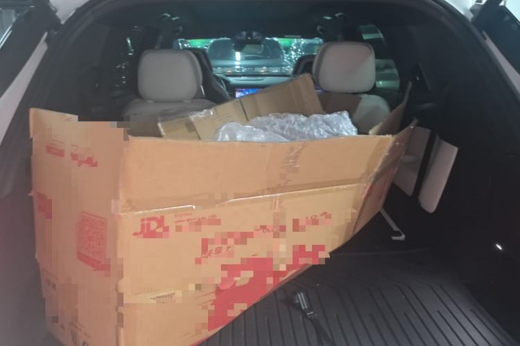 Used Lynk & Co 09 EM-P 2021 2.0T PHEV Ultra Six-Seater Trunk