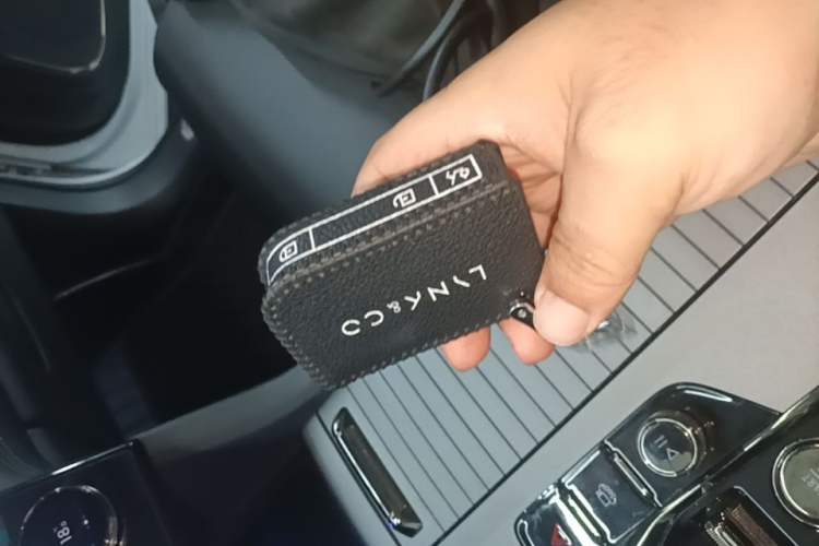 Used Lynk & Co 09 EM-P 2021 2.0T PHEV Halo Six-Seater Vehicle Key