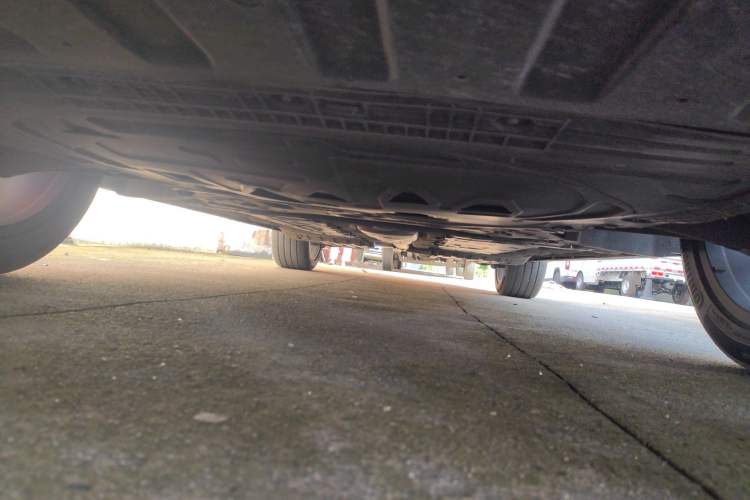 Used Lynk & Co 09 EM-P 2021 2.0T PHEV Ultra Six-Seater Chassis Front