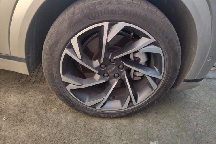 Used Lynk & Co 09 EM-P 2021 2.0T PHEV Ultra Six-Seater Right Front Wheel Hub