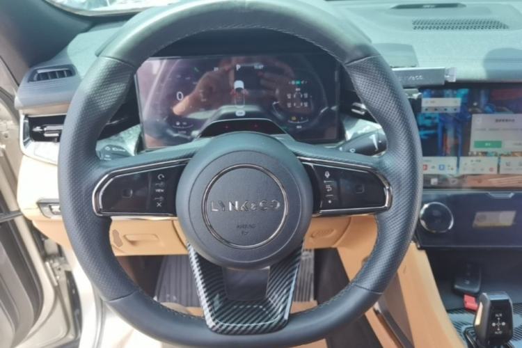 Used Lynk & Co 09 EM-P 2021 2.0T PHEV Halo Six-Seater Steering Wheel