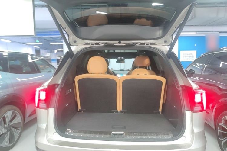 Used Lynk & Co 09 EM-P 2021 2.0T PHEV Halo Six-Seater Trunk