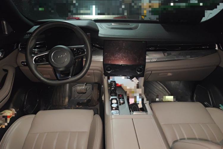 Used Lynk & Co 09 EM-P 2023 2.0TD EM-P Long-Range Version PM 7-Seater Center Console