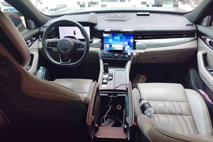 Used Lynk & Co 09 EM-P 2023 2.0TD EM-P Long-Range Version PM 7-Seater Center Console
