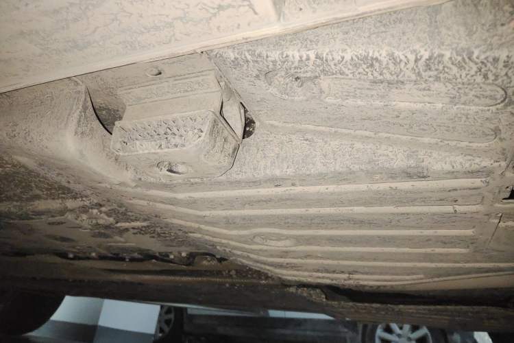 Used Lynk & Co 09 EM-P 2023 2.0TD EM-P Long-Range Version PM Six-Seater Chassis Rear Left