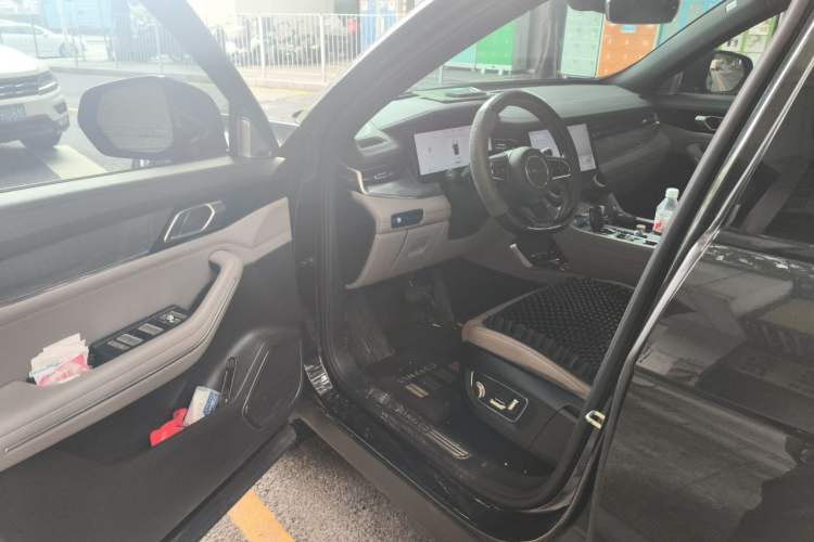 Used Lynk & Co 09 EM-P 2023 2.0TD EM-P Long-Range Version PM Six-Seater Driver Seat