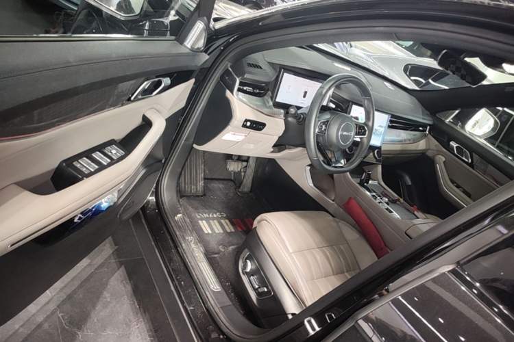 Used Lynk & Co 09 EM-P 2023 2.0TD EM-P Long-Range Version PM Six-Seater Driver Seat
