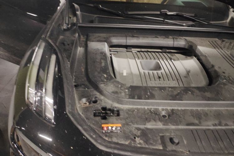 Used Lynk & Co 09 EM-P 2023 2.0TD EM-P Long-Range Version PM Six-Seater Engine Bay Right
