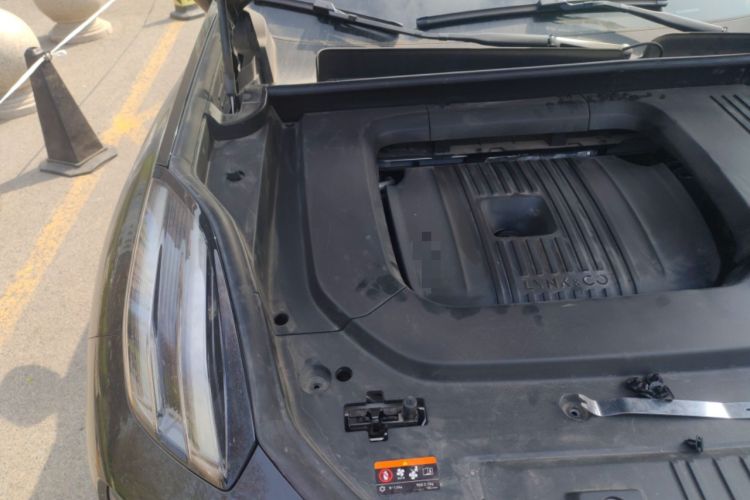 Used Lynk & Co 09 EM-P 2023 2.0TD EM-P Long-Range Version PM 7-Seater Engine Bay Right