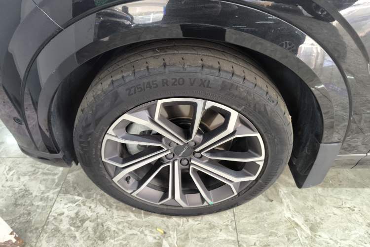 Used Lynk & Co 09 EM-P 2023 2.0TD EM-P Long-Range Version PM Six-Seater Exterior 7