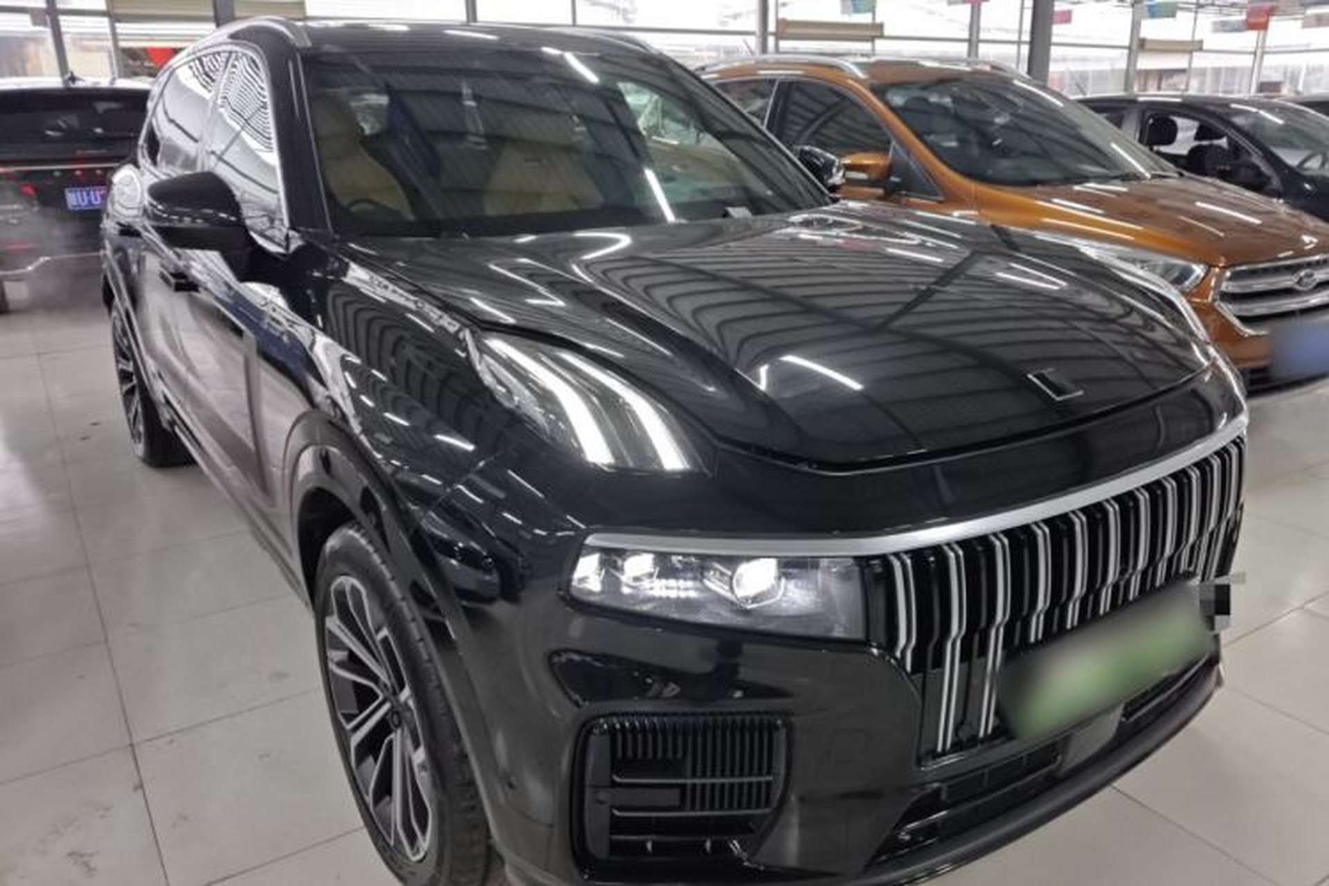 Used Lynk & Co 09 EM-P 2023 2.0TD EM-P Four-Wheel Drive Asian Games Executive Edition Five Seats Front Right 45 Deg