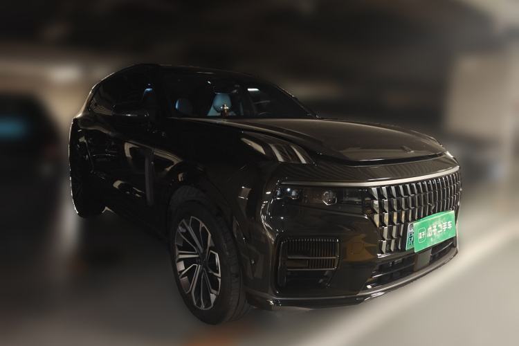Used Lynk & Co 09 EM-P 2023 2.0TD EM-P Long-Range Version PM 7-Seater Front Right 45 Deg