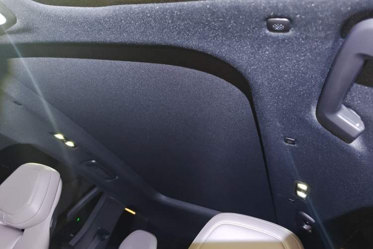 Used Lynk & Co 09 EM-P 2023 2.0TD EM-P Long-Range Version PM 7-Seater Headliner