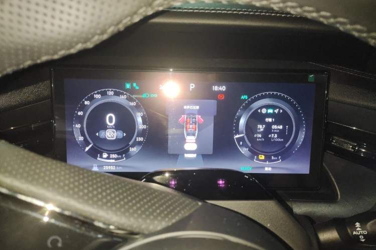 Used Lynk & Co 09 EM-P 2023 2.0TD EM-P Long-Range Version PM Six-Seater Instrument Cluster