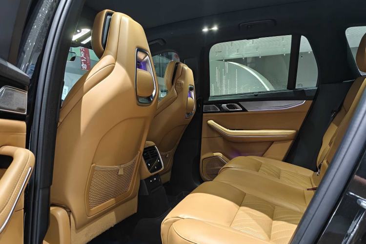 Used Lynk & Co 09 EM-P 2023 2.0TD EM-P Four-Wheel Drive Asian Games Executive Edition Five Seats Interior 2