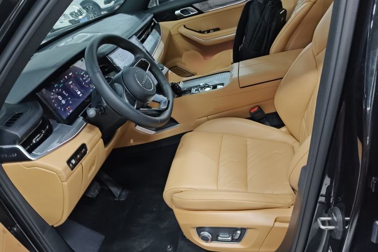 Used Lynk & Co 09 EM-P 2023 2.0TD EM-P Four-Wheel Drive Asian Games Executive Edition Five Seats Left Front Seat