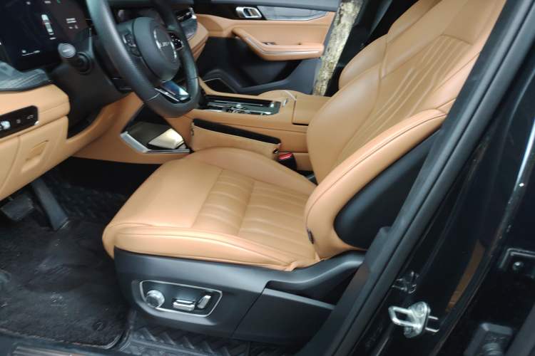 Used Lynk & Co 09 EM-P 2023 2.0TD EM-P Long-Range Version PM Six-Seater Left Front Seat