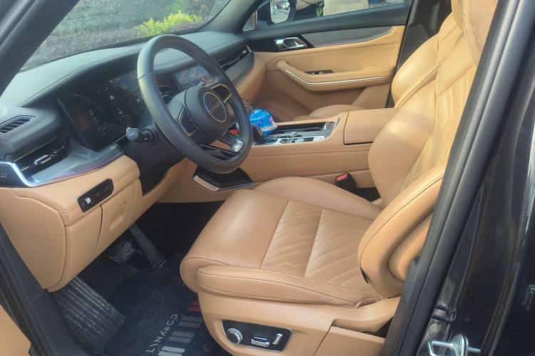 Used Lynk & Co 09 EM-P 2023 2.0TD EM-P Four-Wheel Drive Asian Games Executive Edition Five Seats Left Front Seat