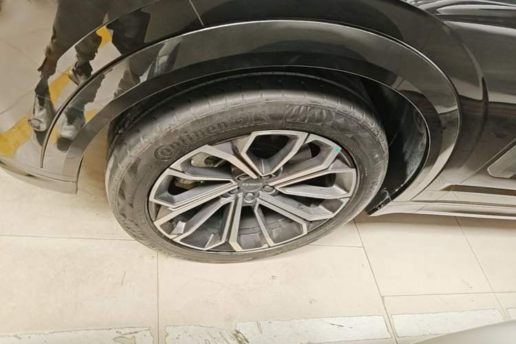 Used Lynk & Co 09 EM-P 2023 2.0TD EM-P Long-Range Version PM 7-Seater Left Front Wheel Hub