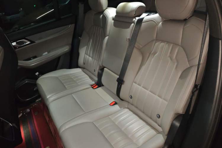 Used Lynk & Co 09 EM-P 2023 2.0TD EM-P Long-Range Version PM 7-Seater Left Rear Seat