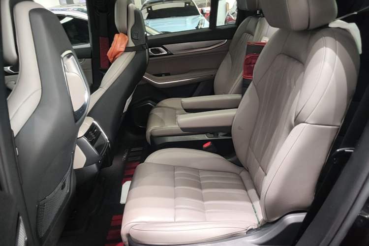 Used Lynk & Co 09 EM-P 2023 2.0TD EM-P Long-Range Version PM Six-Seater Left Rear Seat
