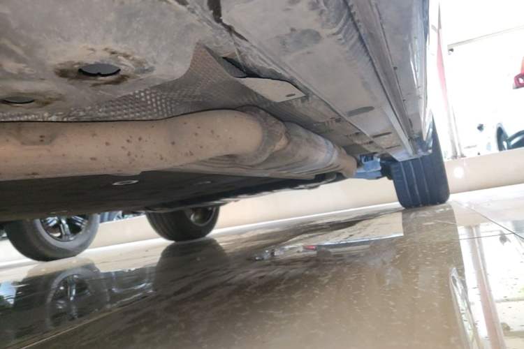 Used Lynk & Co 09 EM-P 2023 2.0TD EM-P Long-Range Version PM 7-Seater Left Side Sill