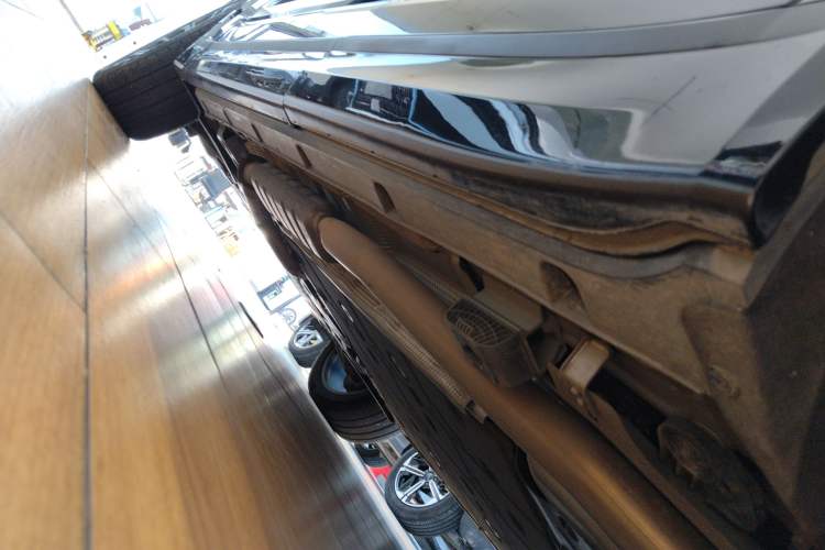 Used Lynk & Co 09 EM-P 2023 2.0TD EM-P Long-Range Version PM 7-Seater Left Side Sill