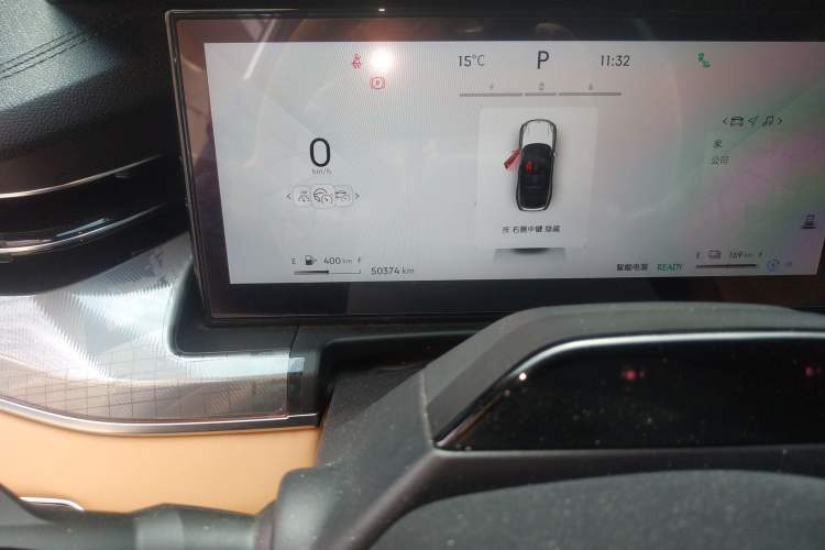 Used Lynk & Co 09 EM-P 2023 2.0TD EM-P Long-Range Version PM Six-Seater Odometer Close Up