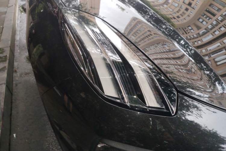 Used Lynk & Co 09 EM-P 2023 2.0TD EM-P Long-Range Version PM Six-Seater Right Front Headlight