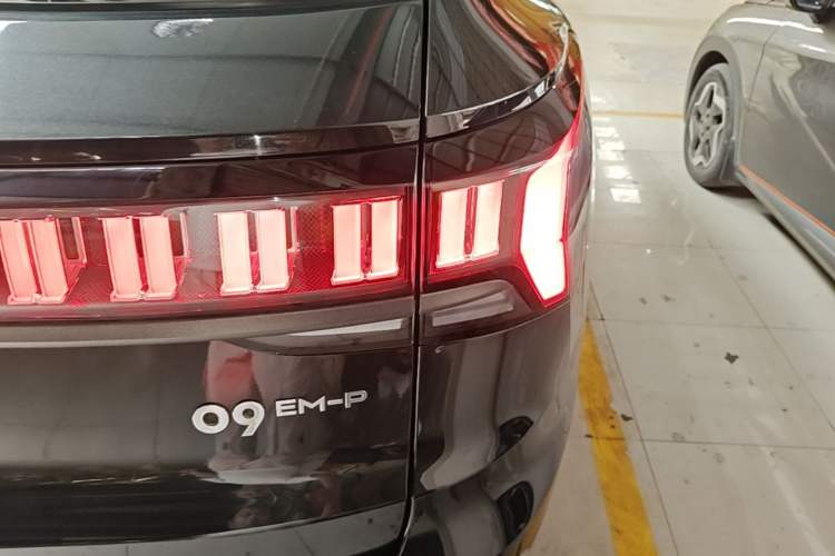 Used Lynk & Co 09 EM-P 2023 2.0TD EM-P Long-Range Version PM 7-Seater Right Rear Taillight