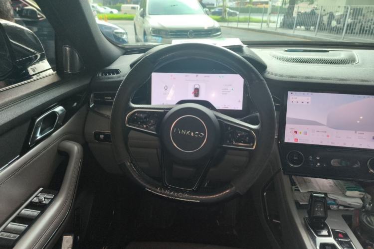 Used Lynk & Co 09 EM-P 2023 2.0TD EM-P Long-Range Version PM Six-Seater Steering Wheel