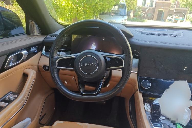 Used Lynk & Co 09 EM-P 2023 2.0TD EM-P Four-Wheel Drive Asian Games Executive Edition Five Seats Steering Wheel