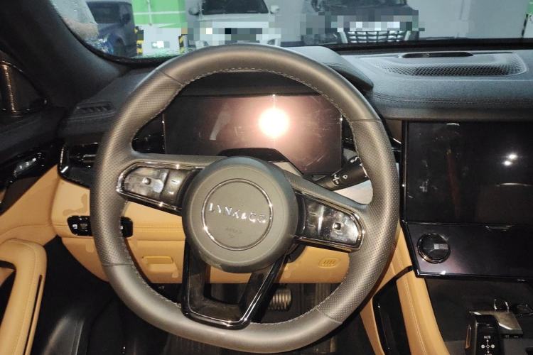 Used Lynk & Co 09 EM-P 2023 2.0TD EM-P Long-Range Version PM Six-Seater Steering Wheel