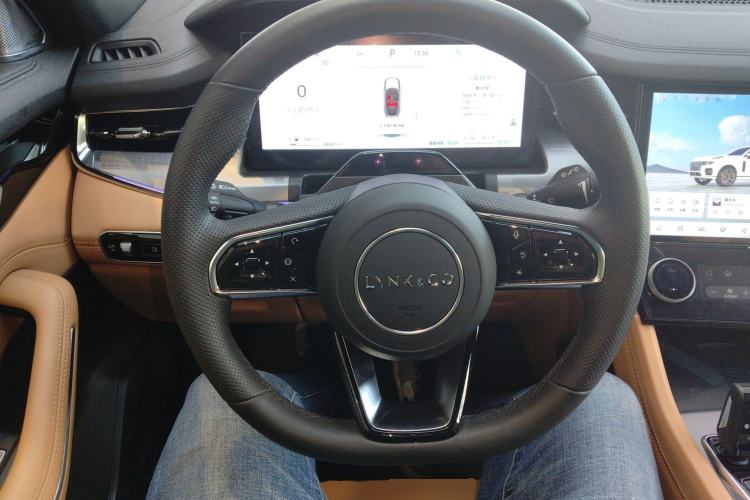Used Lynk & Co 09 EM-P 2023 2.0TD EM-P Long-Range Version PM 7-Seater Steering Wheel