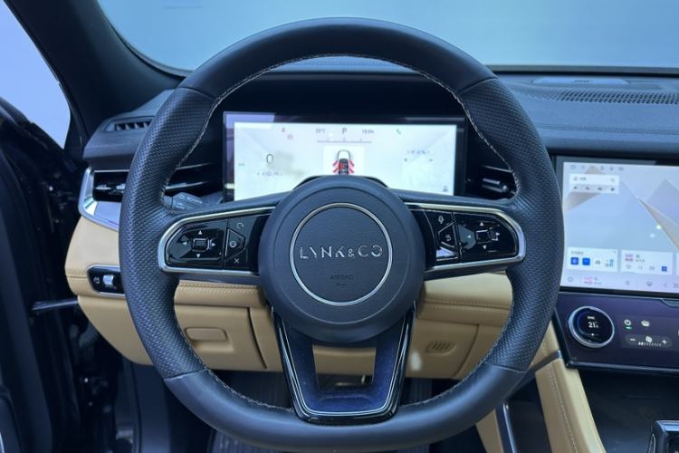 Used Lynk & Co 09 EM-P 2023 2.0TD EM-P Long-Range Version PM 7-Seater Steering Wheel
