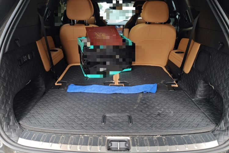 Used Lynk & Co 09 EM-P 2023 2.0TD EM-P Long-Range Version PM Six-Seater Trunk