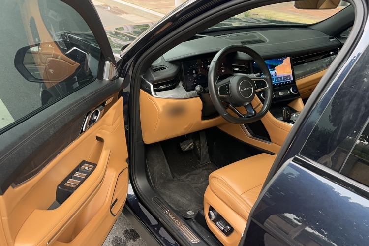 Used Lynk & Co 09 EM-P 2023 2.0TD EM-P Four-Wheel Drive Asian Games Executive Edition Five Seats Driver Seat