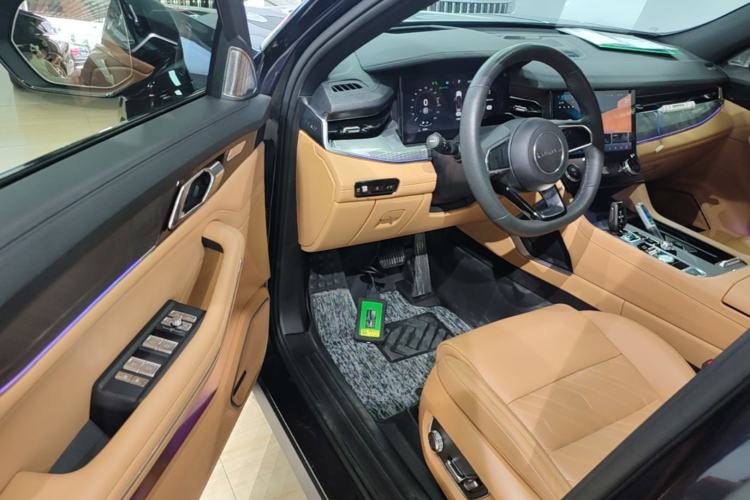 Used Lynk & Co 09 EM-P 2023 2.0TD EM-P Four-Wheel Drive Asian Games Executive Edition Five Seats Driver Seat